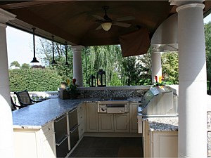 Outdoor Kitchens